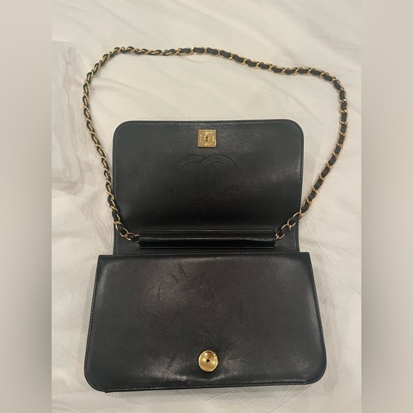 CHANEL Vintage Quilted Lambskin Full Flap Bag Black - Picture 7 of 14